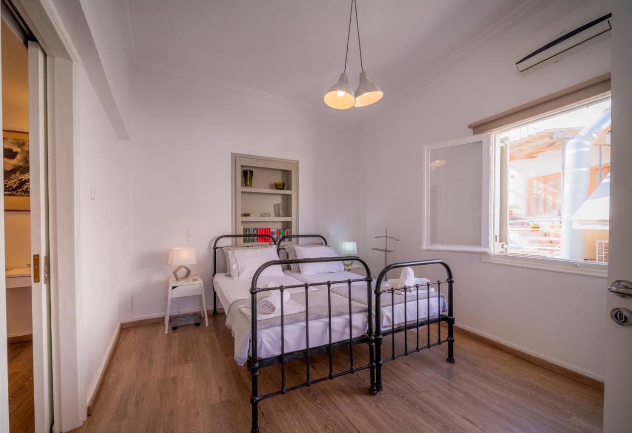 شقة The Roof - Flat Sea View In Aegina Town المظهر الخارجي الصورة