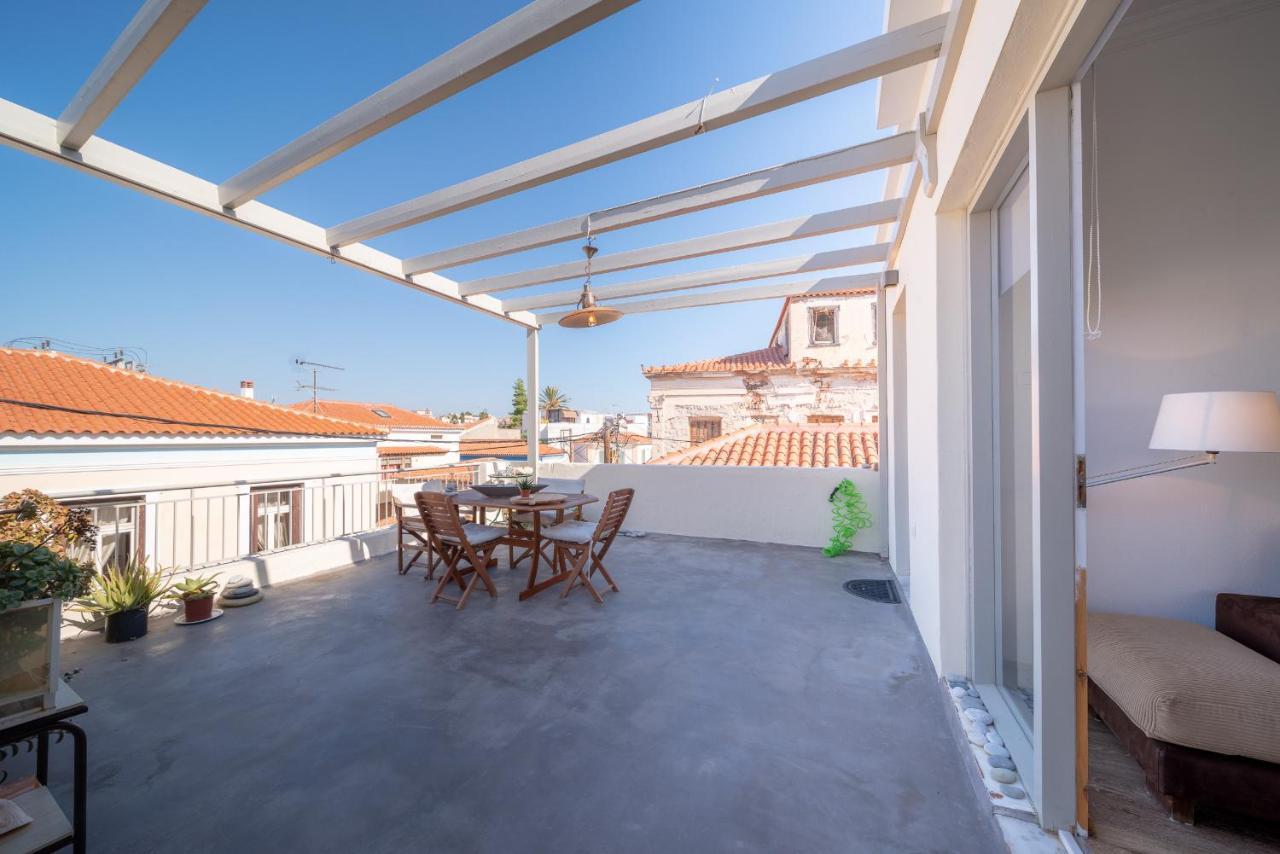 شقة The Roof - Flat Sea View In Aegina Town المظهر الخارجي الصورة